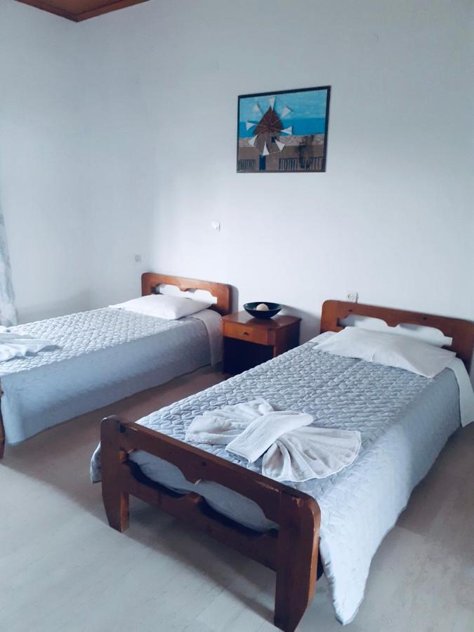 Katerina Studios Laganas Luaran gambar